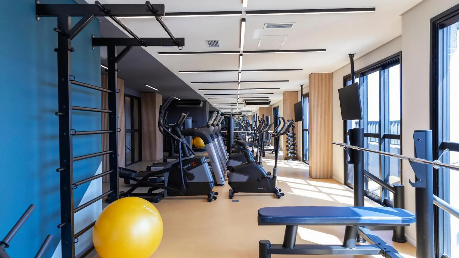 Prox. Shopping Ibirapuera C/ Ar | Brazilian Corner Apartment Sao Paulo Brazil