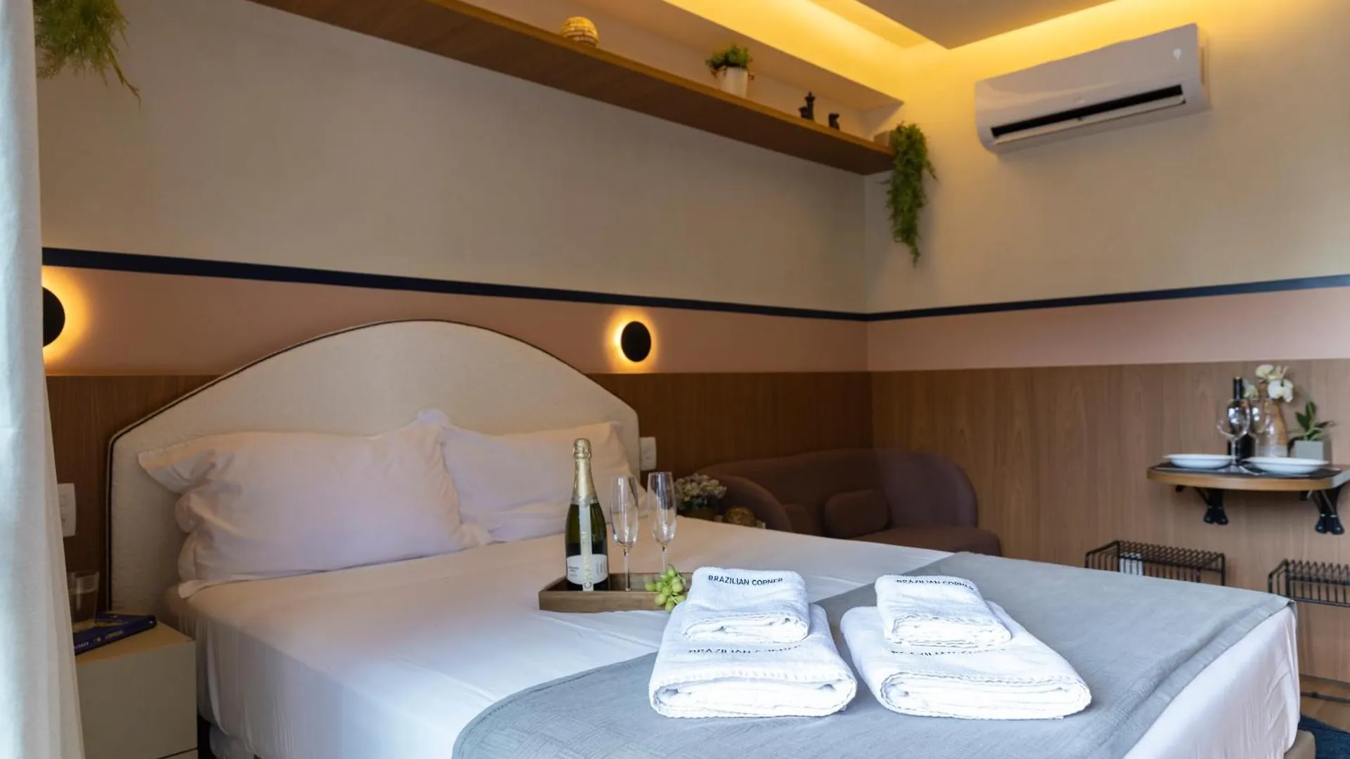 Prox. Shopping Ibirapuera C/ Ar | Brazilian Corner Apartment Sao Paulo Brazil